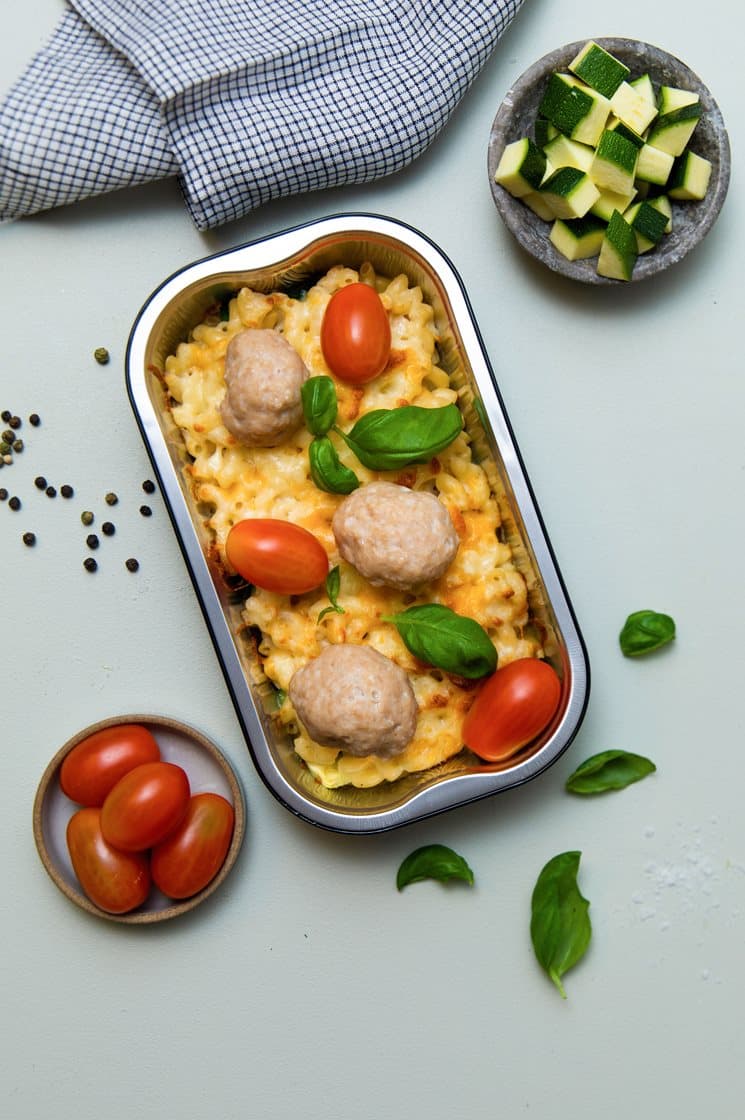Mac n' Cheese med kyllingekødboller