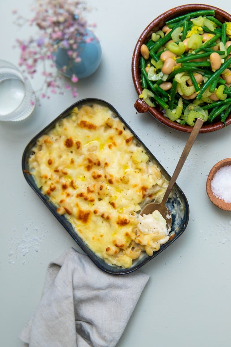 Mac&cheese med blomkål og lækker bønnesalat